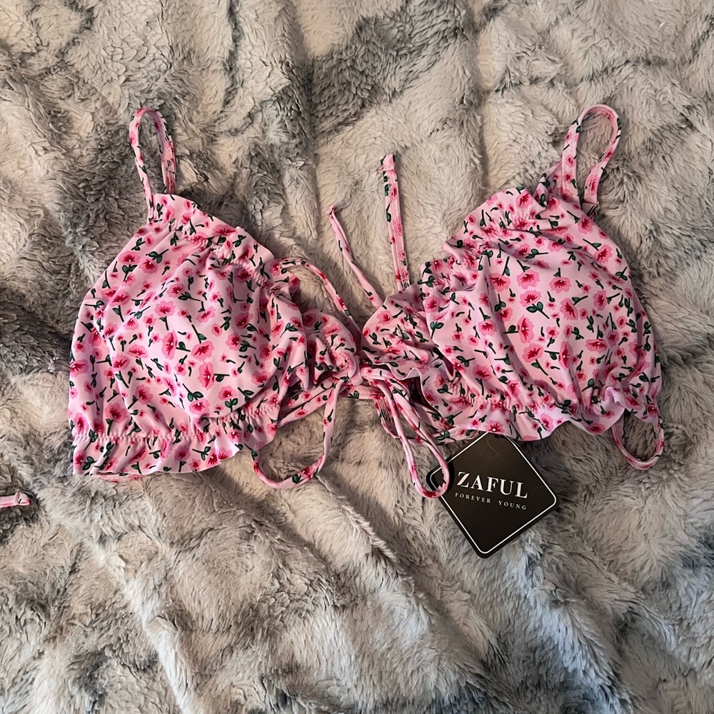 Zaful 2-Piece Bikini Set 🌸